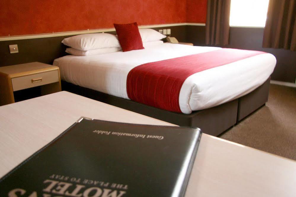 Damon'S Hotel Lincoln Esterno foto